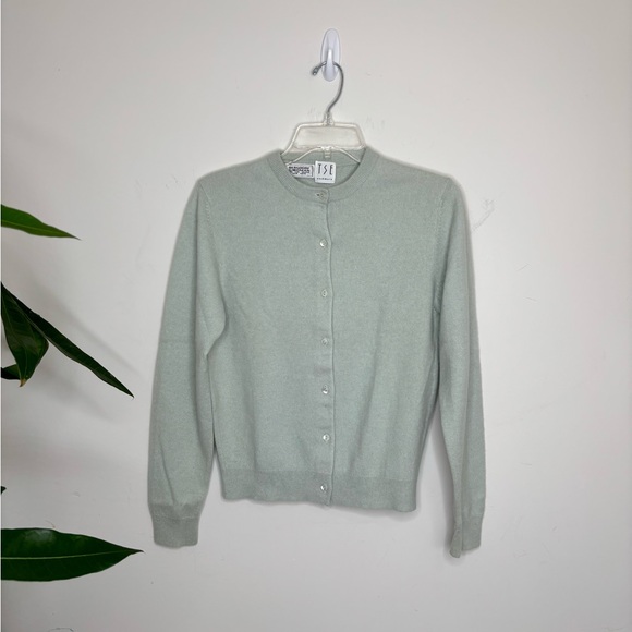 TSE Sage Green Cashmere Sweater Knit Cardigan Lomg Sleeve Preppy Small - Picture 1 of 7